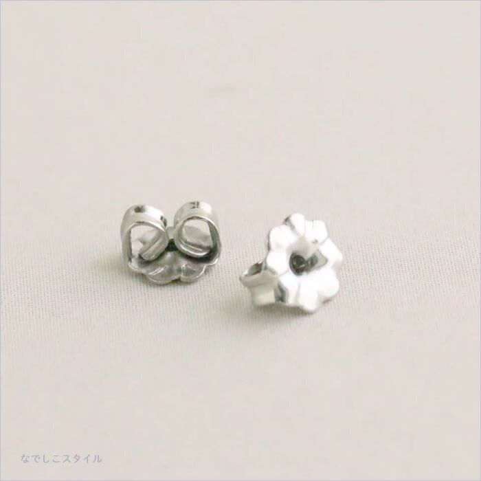 予備の替えキャッチ、ケア用品