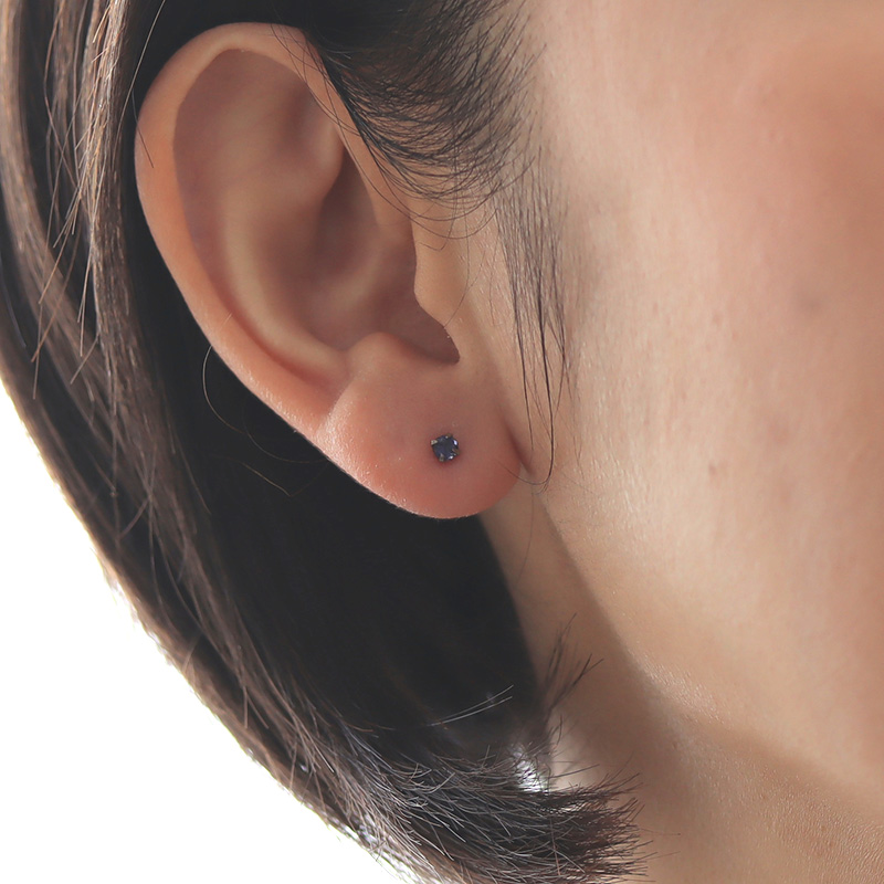 天然石のスモーキークオーツ/チタンピアス（スタッドタイプ）