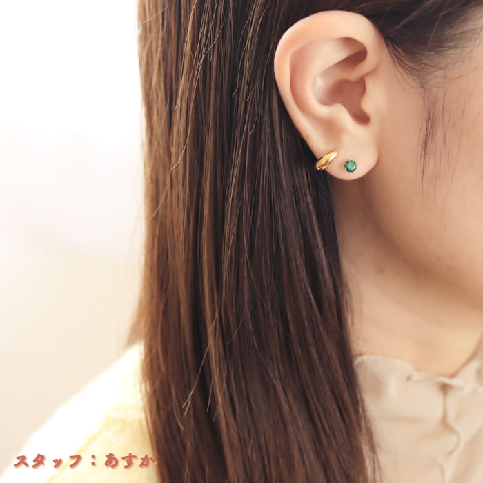 ピアスとバックキャッチのモデル画像