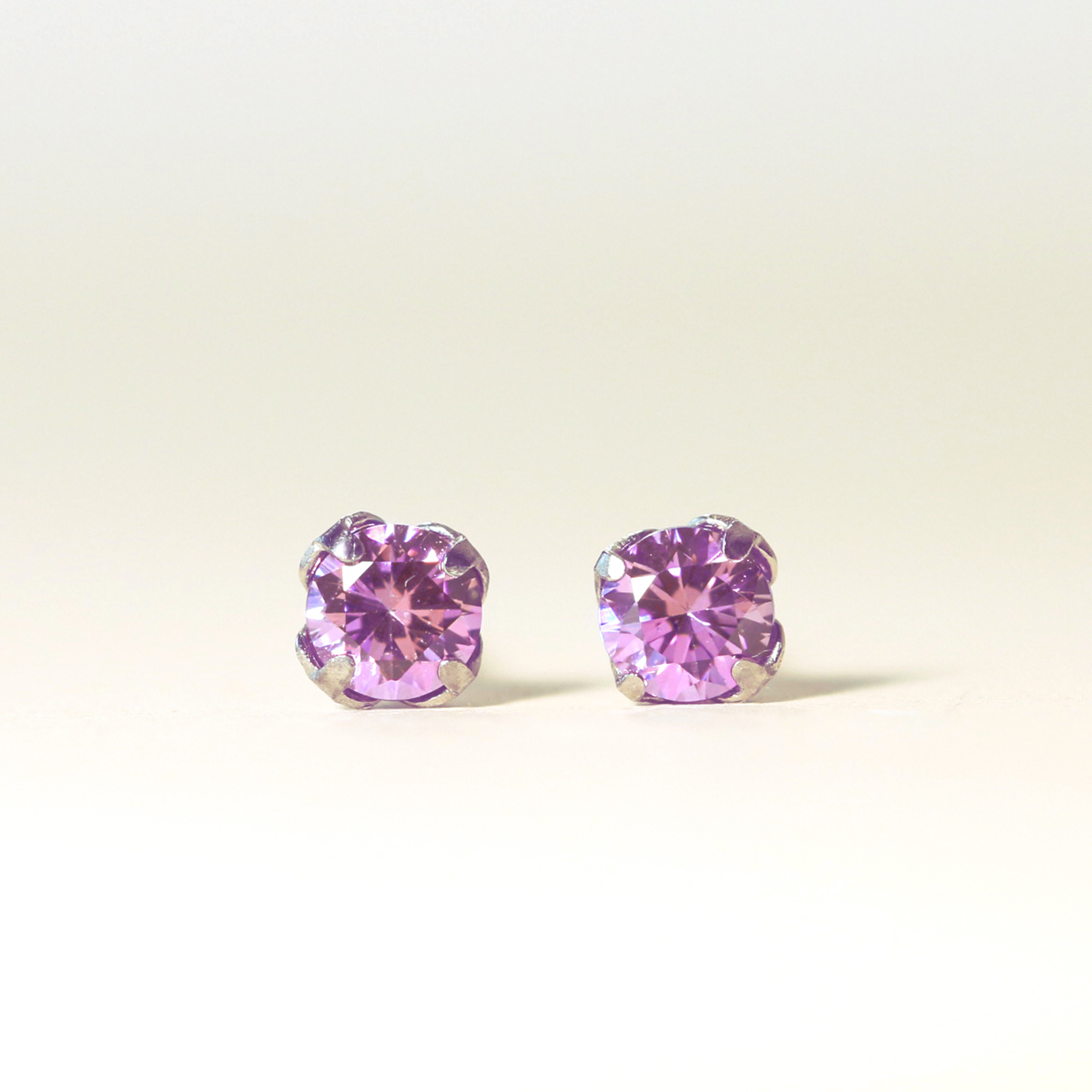 ピアス「秋桜」の正面画像