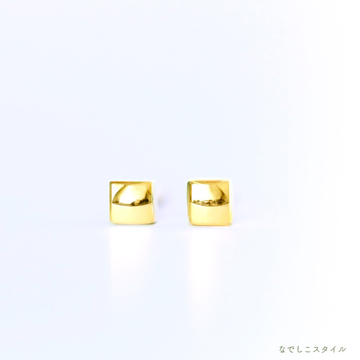 金属アレルギー対応のピュアチタンピアス「キャラメル」｜ゴールドカラー しかく型（3mm）