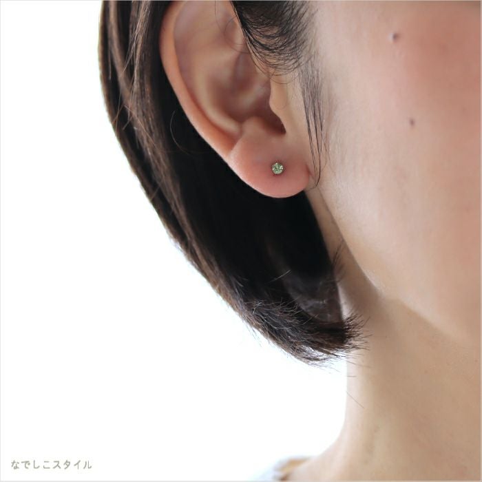 ペリドット/チタンピアス（スタッドピアス）