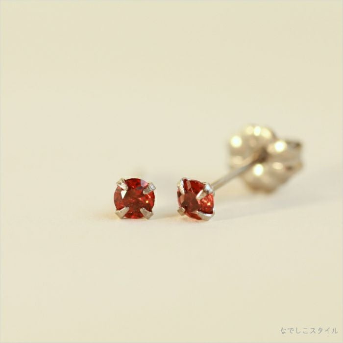 ガーネット/チタンピアス(スタッドピアス) ガーネット/チタンピアス(スタッドピアス)