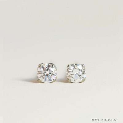 セカンドピアス対応のチタン純度99.5％のチタンピアス、プラチナ軸の一粒キュービックジルコニア「CZダイアモンド」３mm、正面からの画像