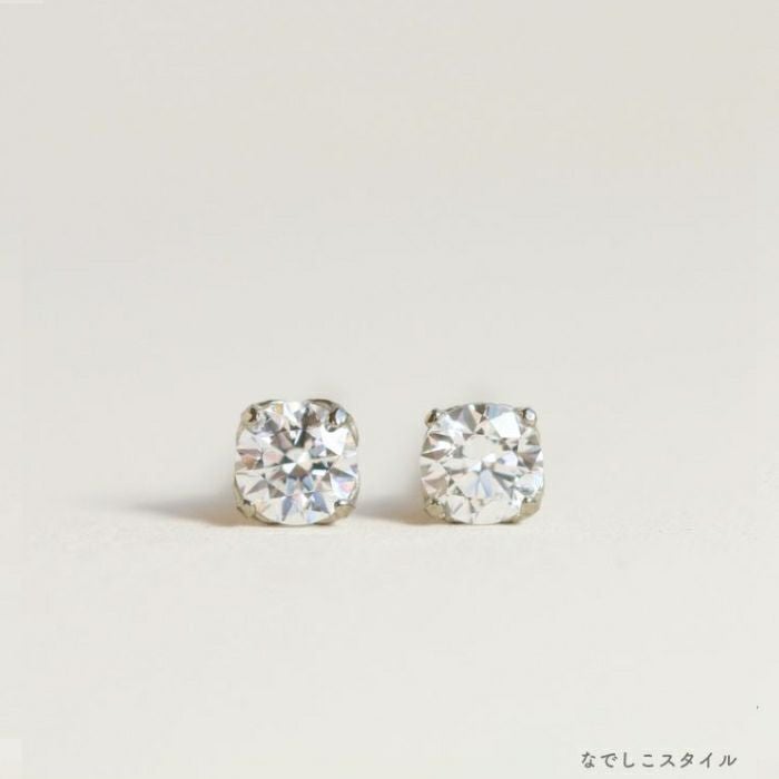 セカンドピアス対応のチタン純度99.5％のチタンピアス、プラチナ軸の一粒キュービックジルコニア「CZダイアモンド」３mm、正面からの画像