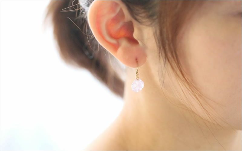 四つ葉のクローバー「ラベンダーアメジスト」 チタンピアスの通販SHOP