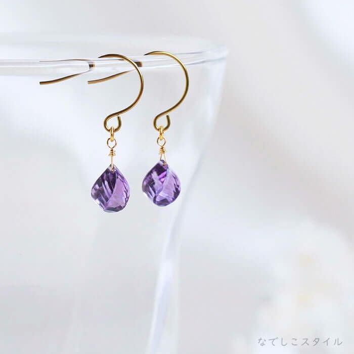 天然石のツイストカット/アメジスト チタンピアスの通販SHOP｜なでしこ