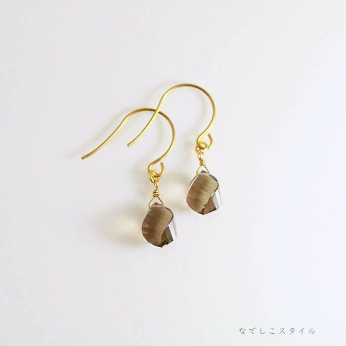 天然石のツイストカット/スモーキークオーツ チタンピアスの通販SHOP