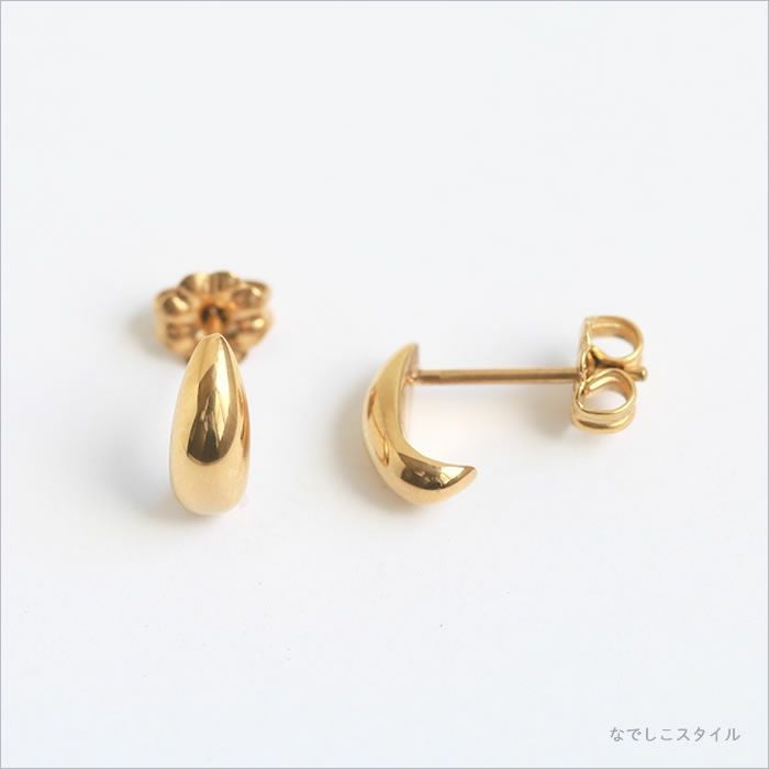 三日月ピアス、全てピュアチタン素材