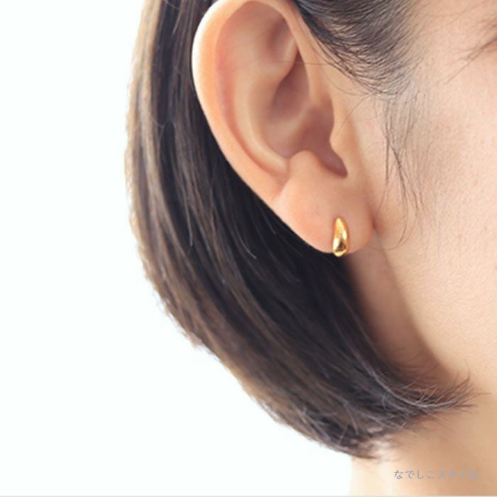 三日月ピアス、全てピュアチタン素材