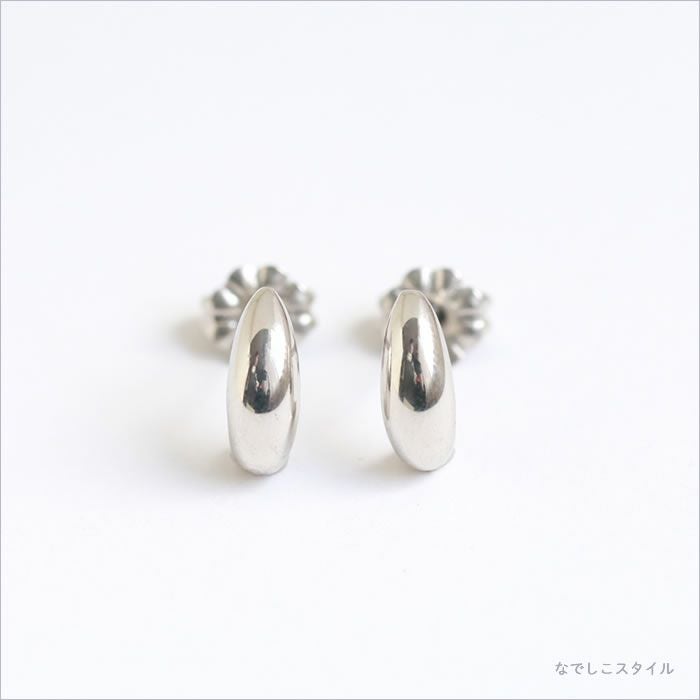 三日月ピアス、全てピュアチタン素材