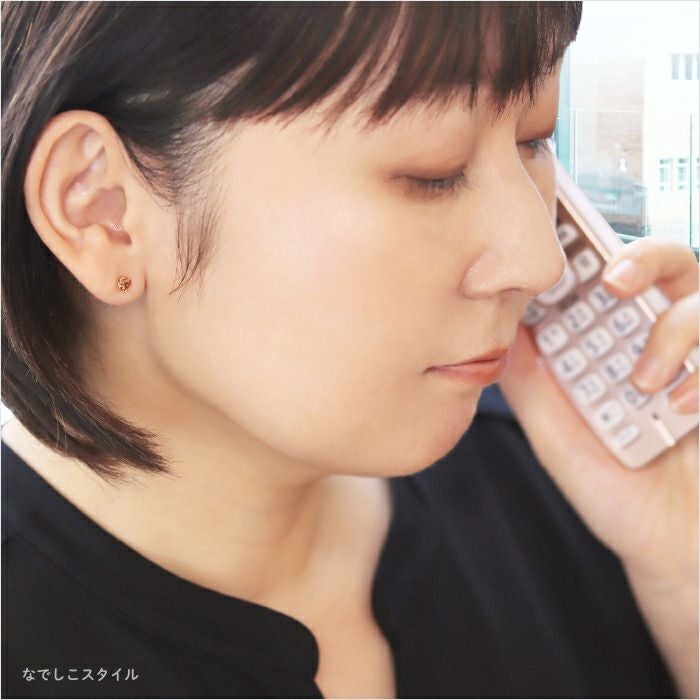 金属アレルギー対応純チタンピアス。ゴールドカラー「ブランデー