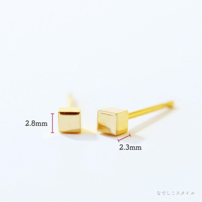 ピュアチタンピアス「キャラメル」しかく型｜サイズ3mm×3mm（ゴールドカラー）